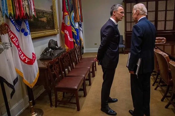 abd-baskani-joe-biden-ile-nato-genel-sekreteri-stoltenberg-gorusmesinde-transatlantik-savunmasina-taahhudunu-vurguladi-1611700864470.jpg ABD Başkanı Joe Biden ile NATO Genel Sekreteri Stoltenberg görüşmesinde transatlantik savunmasına taahhüdünü vurguladı-2