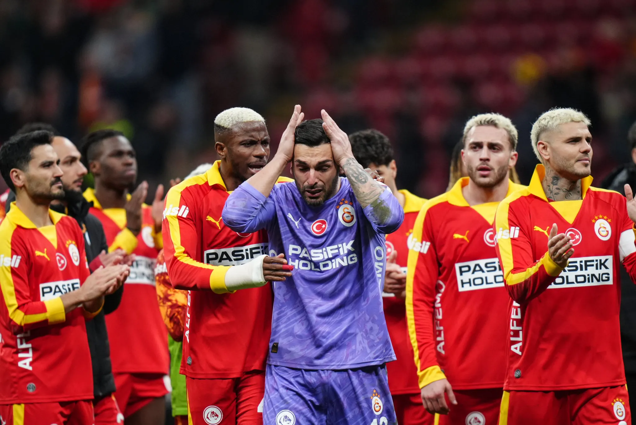 Spor yazarları Galatasaray'ı yerden yere vurdu: Fiyasko! - 8