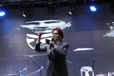 Meral Akşener CHP'yi ve Kemal Kılıçdaroğlu'nu bombaladı: Koltuğundan başka bir şey düşünmeyenlerle uğraştık... İttifakı bitirdi! Olay yerel seçim çıkışı...