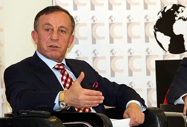 son-dakika-is-adami-ali-agaoglu-kalp-krizi-gecirdi-hastaneye-kaldirildi-1656510165620.jpg SON DAKİKA: İş adamı Ali Ağaoğlu kalp krizi geçirdi hastaneye kaldırıldı-3