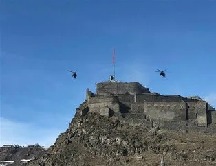 ATAK helikopterden Türk bayrağına selam!