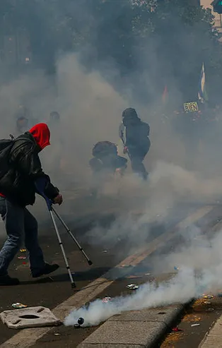 Paris'te 1 Mayıs gösterilerinde olay çıktı