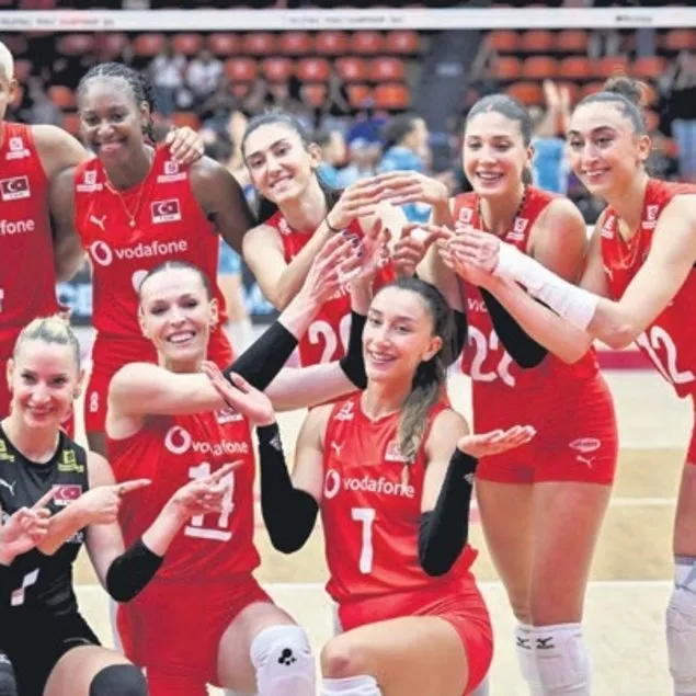 Sultanlar yarı final için sahada