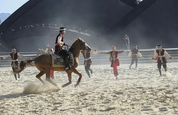 iznikte-duzenlenen-4uncu-dunya-gocebe-oyunlarina-yogun-ilgi-200-bine-yakin-kisi-ziyaret-etti-1664647550725.jpeg İznik'te düzenlenen 4'üncü Dünya Göçebe Oyunları'na yoğun ilgi: 300 binden fazla kişi ziyaret etti-2