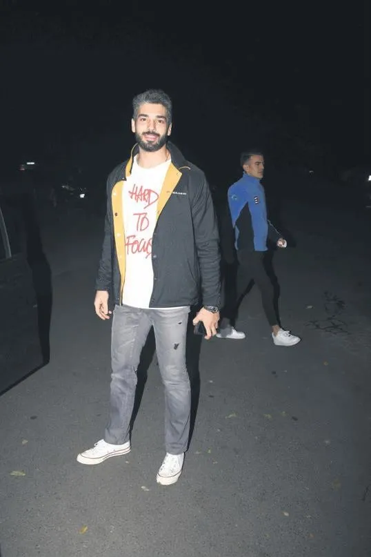 Şarkıcı Hera Aslan, önceki gece Fine Bomonti adlı mekanda sahneye çıktı-9
