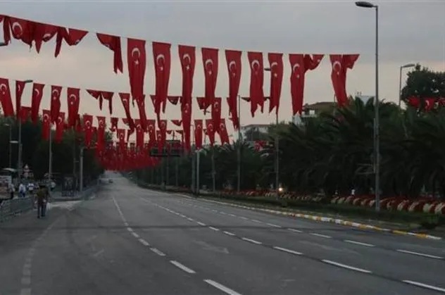 Vatan Caddesi trafiğe kapatıldı! İstanbul'da yol durumu nasıl?