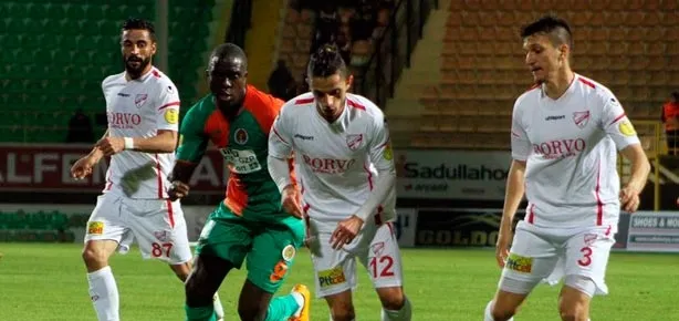 Bolu deplasmanda Alanya’yı dağıttı