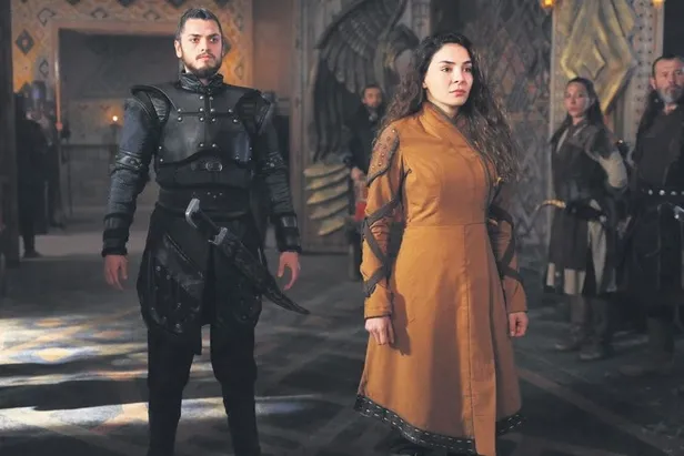 irakta-ilk-kez-uluslararasi-kadin-sanatci-olarak-konser-veren-bulent-ersoya-koruma-ordusu-1646075891142.jpeg Irak'ta ilk kez uluslararası kadın sanatçı olarak konser veren Bülent Ersoy'a koruma ordusu-14