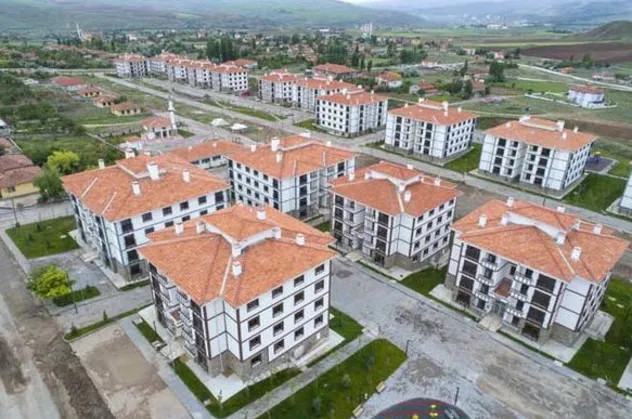 TOKİ'den 306 lira taksitle ev sahibi olma fırsatı
