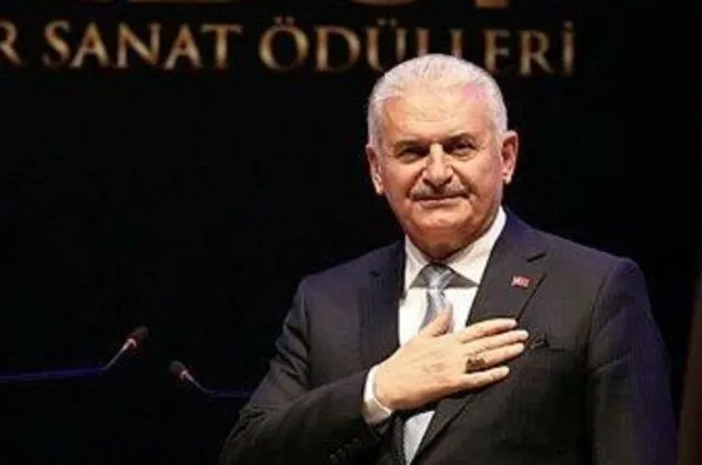 Binali Yıldırım İmamoğlu’na fark attı