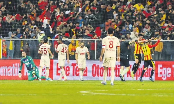 Galatasaray'da hatalar zinciri iflası getirdi! - 4