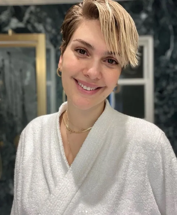 berguzar-koreli-38-bedene-dusuren-formul-21-gunluk-alkali-diyetle-11-kiloya-veda-edin-4-haftada-gobeginiz-dumd-1714587693149.jpg 21 günlük ALKALİ diyetle 11 kiloya veda edin! Bergüzar Korel'i 38 bedene düşüren formül! 4 haftada göbeğiniz dümdüz olacak-3