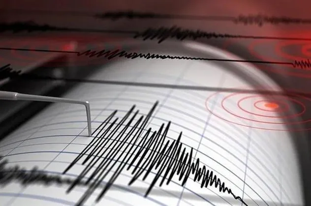 İstanbul'da deprem sonrası trafik yoğunluğu!