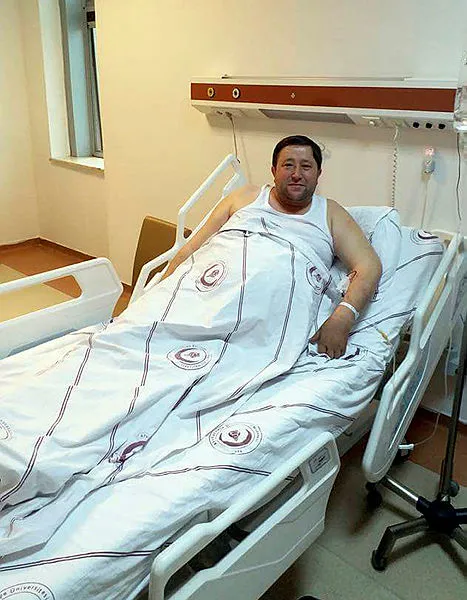 ak-partili-akharim-belediye-baskani-esref-unsal-koronaviruse-yenildi-1604436388777.jpg AK Parti'li Akharım Belediye Başkanı Eşref Ünsal koronavirüse yenildi-2