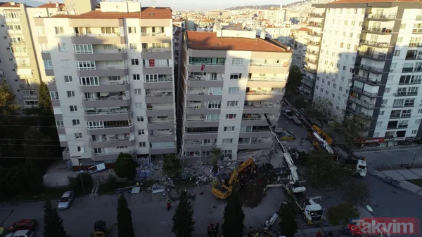 İzmir Seferihisar'da meydana gelen depremin yarattığı yıkım sabah havadan görüntülendi - 25