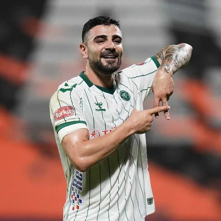 fenerbahce-adil-demirbag-transferi-icin-teklifini-artiriyor-1788515027160.jpeg Fenerbahçe'den son gün Adil Demirbağ hamlesi! Resmi açıklama geldi-4