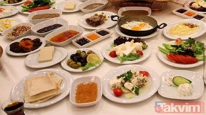 Mehmet Öz’ün ’kahvaltı’ açıklamasına Ender Saraç’tan yanıt: Kahvaltı en önemli öğündür, vazgeçmeyelim