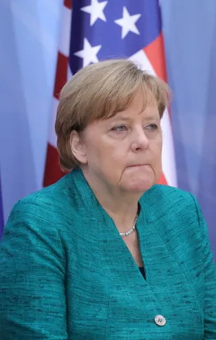 Merkel ABD'yi açıkça tehdit etti