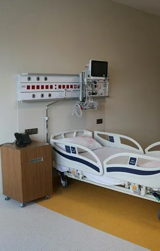 Koronavirüsü yenen 11 yaşındaki Sude Naz Çetin'in bıraktığı not sağlık çalışanlarını duygulandırdı