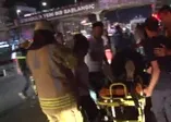 Sefaköy'de bir araç metrobüs durağına daldı!