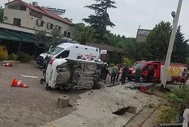 Yalova’da feci kaza: Cipin arkadan çarptığı otomobilden savrulan kadın öldü