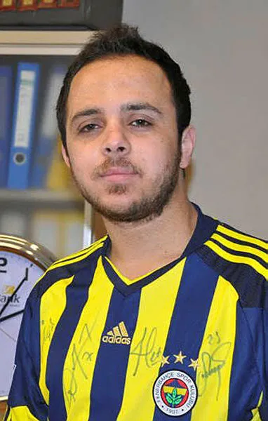 132 saat sonra enkazdan kurtarılmıştı! Yıllar sonra balkondan düşerek hayatını kaybetti