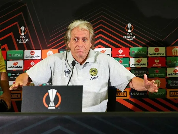 fenerbahce-teknik-direktoru-jesustan-muthis-istatistik-profesor-agizlari-acik-birakti-1663147422494.jpeg Fenerbahçe teknik direktörü Jesus'tan müthiş istatistik! Profesör ağızları açık bıraktı-4