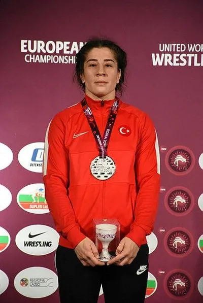 Son dakika: Milli güreşçi Yasemin Adar, Rus rakibi Ekaterina Bukina’ya yenilerek Avrupa ikincisi oldu-1