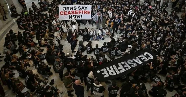 Taş üstünde taş kalmayan Gazze için ateşkes sesleri yükseliyor! Filistin'i destekleyen Yahudilerden ABD Kongresi'nde oturma eylemi: Siyonizm=Faşizm
