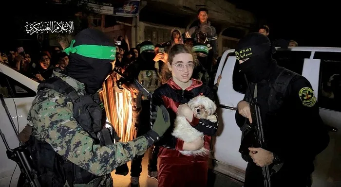 Hamas esir takasından yüzü ak çıktı! Soykırımcı İsrail’in kara propagandası çökerken siyonist sever Batı basını algı yönetimine devam ediyor-1