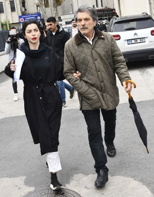 pelin-karahandan-cok-estetik-yaptiran-kadinlara-tepki-gosterdi-cocuklari-kendilerine-benzemiyor-saklambac-habe-1669240949968.jpg Pelin Karahan'dan çok estetik yaptıran kadınlara tepki gösterdi: Çocukları kendilerine benzemiyor | Saklambaç haberleri-6