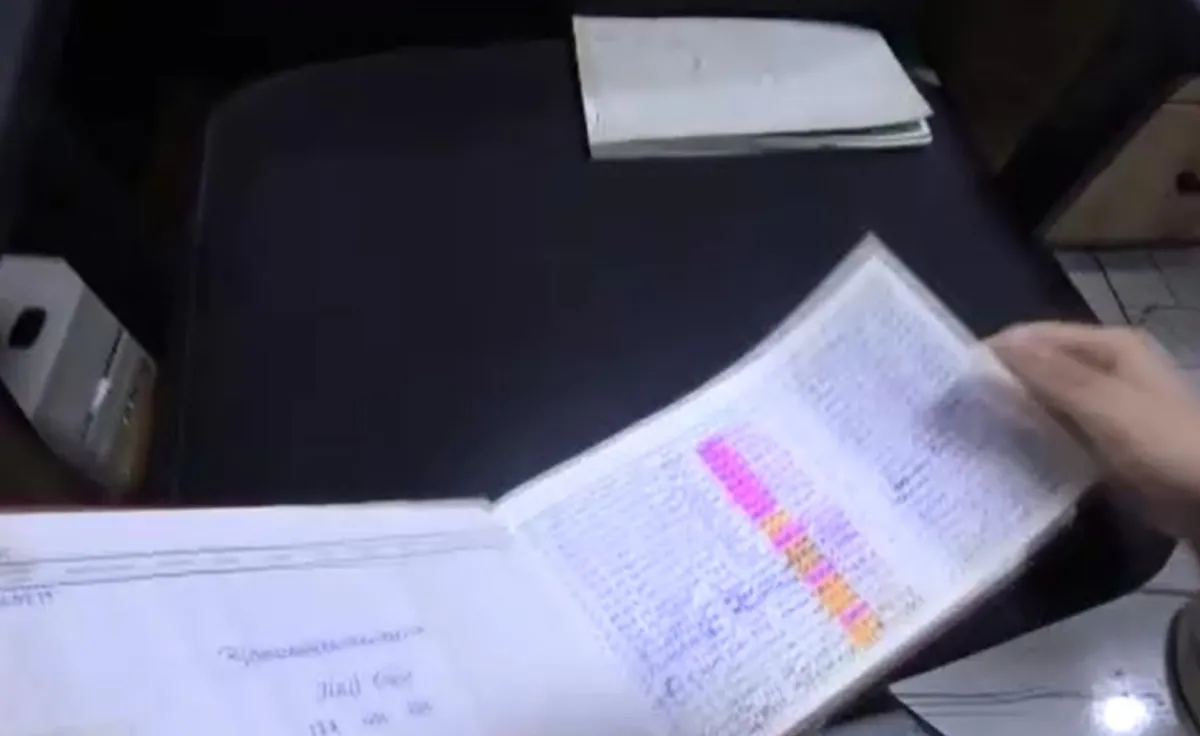 gida-sektorundeki-sorusturmada-sahtecilik-agi-desifre-oldu-1789598069038.jpeg Gıda manipülatörlerinden ‘pes’ dedirten hile! Bozuk ürünlerden meyve suyu yaptılar-5