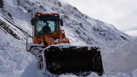 HAVA DURUMU | Meteoroloji yeni raporu yayımladı! İstanbul’a kar geliyor! Sıcaklıklar aniden 5-9 derece düşecek