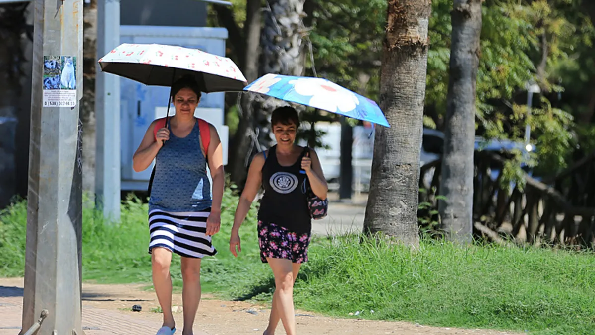 Sıcak hava bunalttı: Termometreler 45’i gördü!