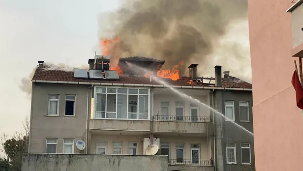 bursada-iftara-dakikalar-kala-4-katli-apartmanda-yangin-cikti-1618723964319.jpg