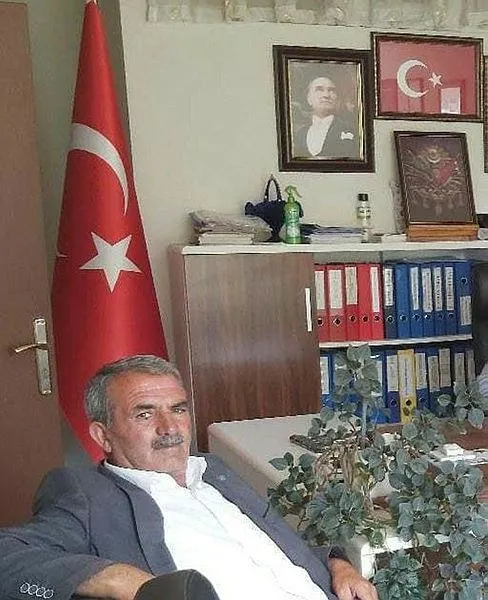 ak-parti-aydinlar-belde-baskani-tacettin-karamercan-hayatini-kaybetti-1718726532043.jpeg AK Parti Aydınlar Belde Başkanı Tacettin Karamercan hayatını kaybetti-3