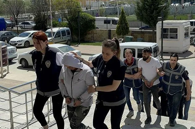 Uşak’ta fuhuş operasyonu! Tutuklandılar