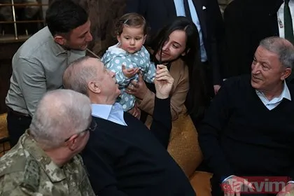 Başkan Erdoğan Mehmetçik ziyaretinden sonra vatandaşa sürpriz yaparak esnaf ziyaretinde bulundu