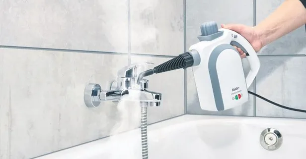 Su buharı kullanıyor