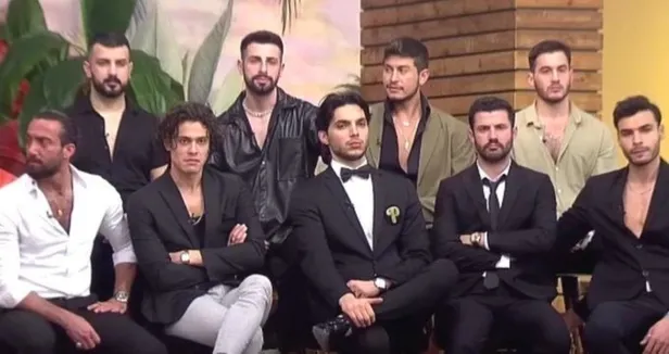 kismetse-olurda-kriz-sunucu-oyku-serter-apar-topar-gonderildi-yerine-gelen-isim-belli-oldu-1692645714036.jpg Sunucu Öykü Serter dahil kimse kalmayacak! Kısmetse Olur'da tüm yarışmacılar apar topar gönderiliyor! Meğer yeni sezonda...-3