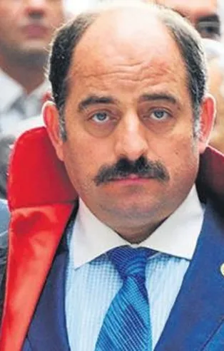 FETÖ'cü firari hain Zekeriya Öz banyo kesesi istemiş