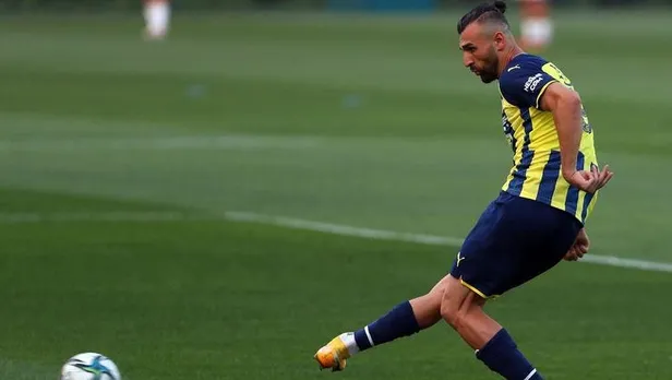 serdar-dursun-kimdir-kac-yasinda-nereli-serdar-dursun-hangi-takimlarda-oynadi-1633985955913.jpg Serdar Dursun hangi takımlarda oynadı? Serdar Dursun kimdir, kaç yaşında, nereli?-1