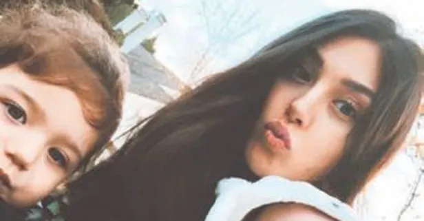 Popçu Berkay'ın eşi Özlem Ada Şahin kızları Arya ve Zeynep Mira ile sabah yürüyüşünde