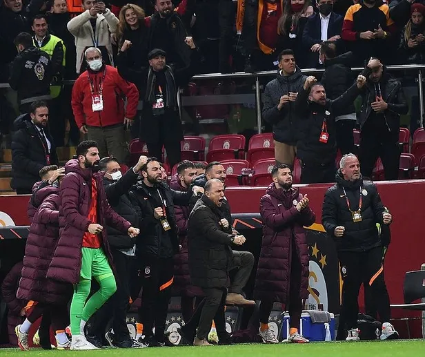 galatasaray-gozunu-rekora-dikti-hedef-avrupanin-en-iyi-grup-performansi-1637965330915.jpeg Galatasaray gözünü rekora dikti! Hedef Avrupa'nın en iyi grup performansı-3