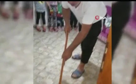 İSKİ’nin iş bilmezliği vatandaşı çileden çıkardı! Sultangazi’de kanalizasyondan sızan pis su bodrum kattaki evi bastı!-6