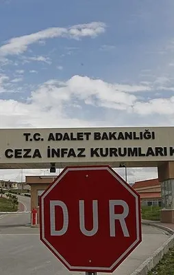 FETÖ'cü müdür mahkumları firara teşvik etmiş