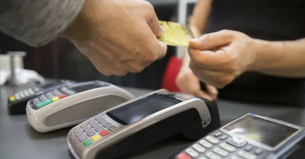 Kredi kartında limit düşürme kararı ertelendi mi? BDDK açıkladı!