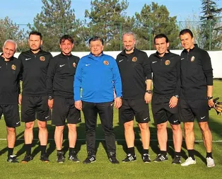 Yılmaz Vural ilk antrenmanına çıktı