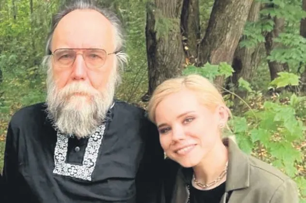 Alexander Dugin kızı Darya Dugina'nın suikastı ile ilgili konuştu "Hedef kızımdı, onu öldürmek için her şeyi yaptılar"