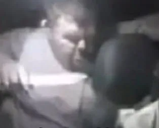Polis aracında vahşet